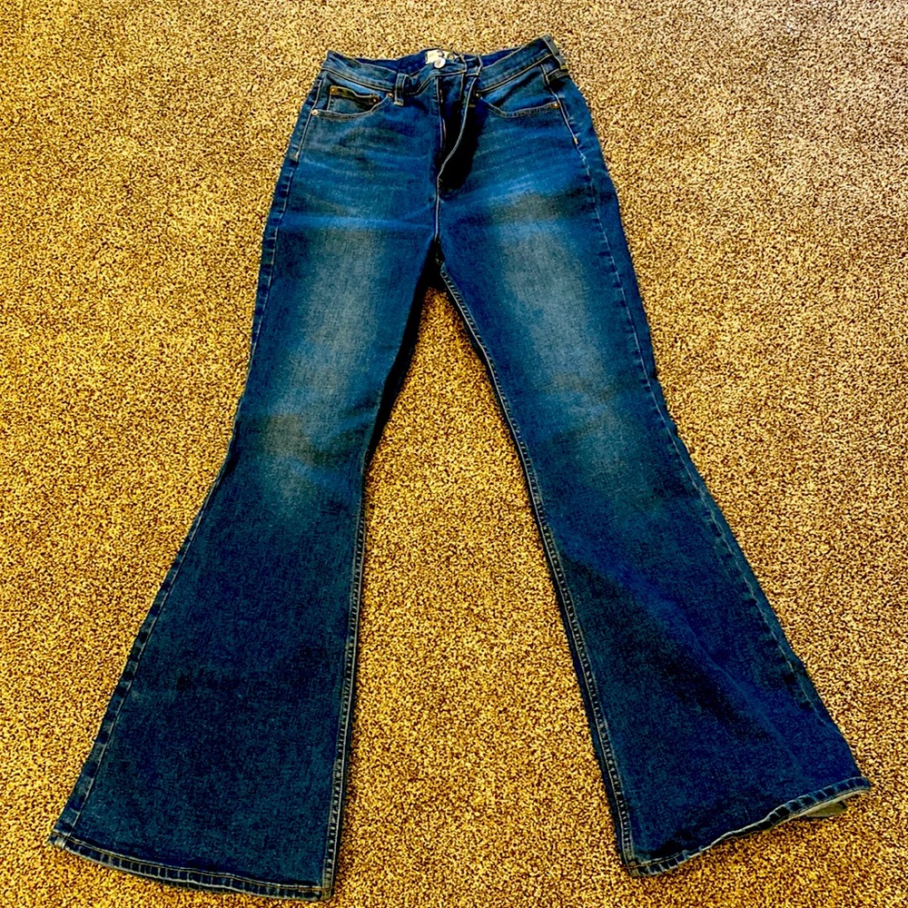 We the Free.  Free People flares. NWOT